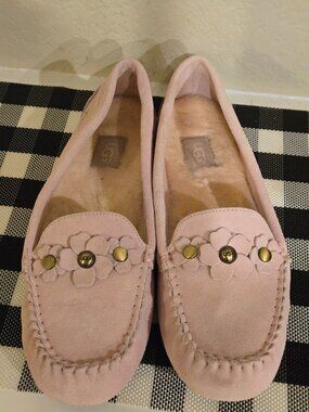 Light pink Ugg slippers